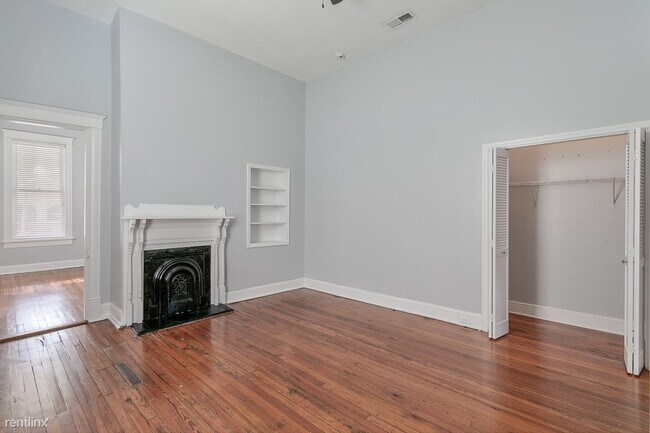 Building Photo - 1 br, 1 bath Duplex - 1215 New Saint Franc...
