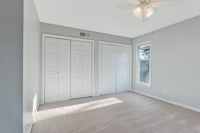 Building Photo - 2 Bedroom Condo Near Rex Hospital!