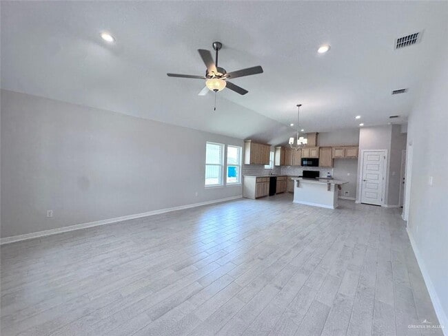 Building Photo - 8329 N 35th Ln