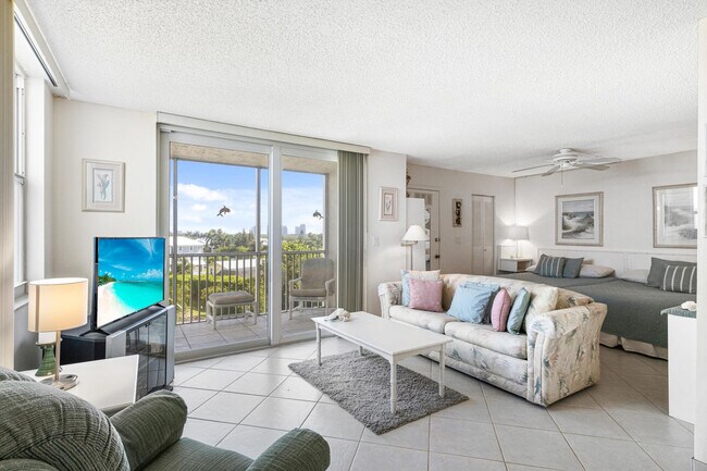 Primary Photo - 5800 Bonita Beach Rd SW