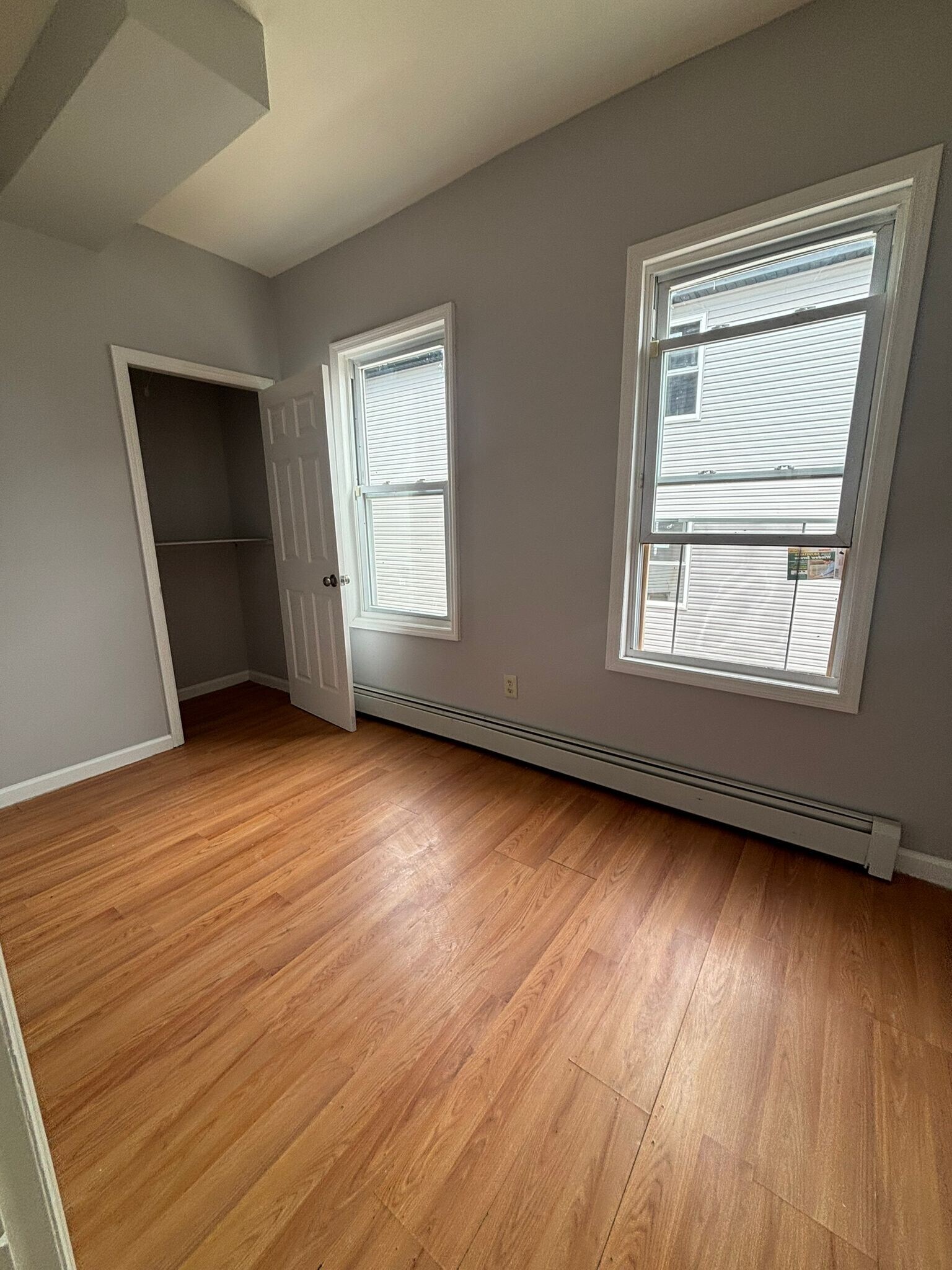 Building Photo - 261 N 19th St