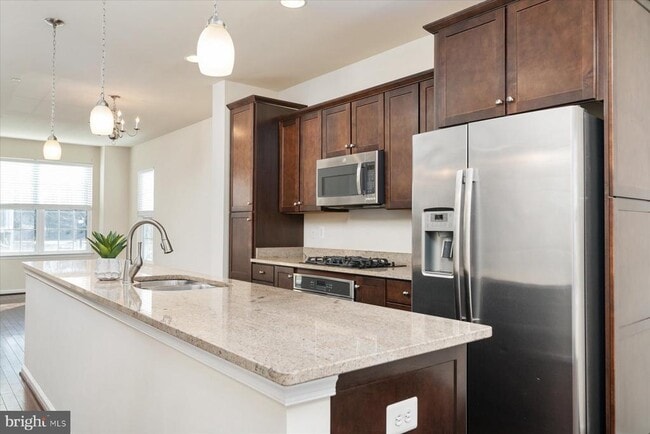 Building Photo - 12500 Rustic Rock Ln