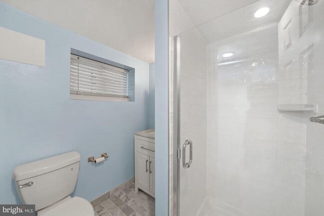 Building Photo - 747 Kentucky Ave SE