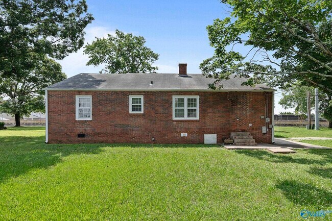 Building Photo - 2305 Andrew Jackson Way NE