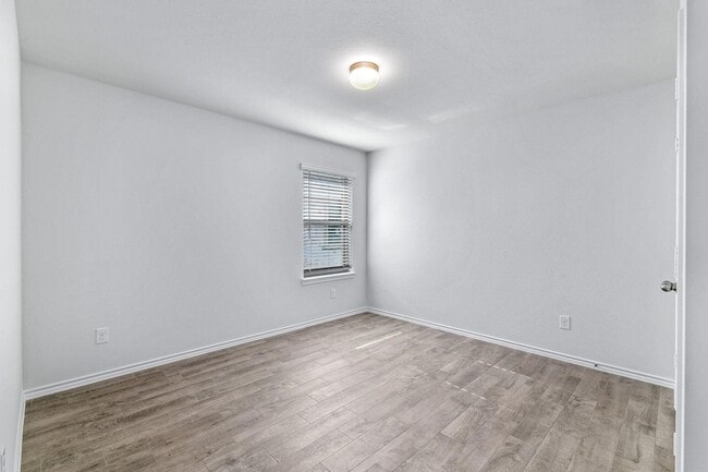 Building Photo - 4317 Cordata Dr