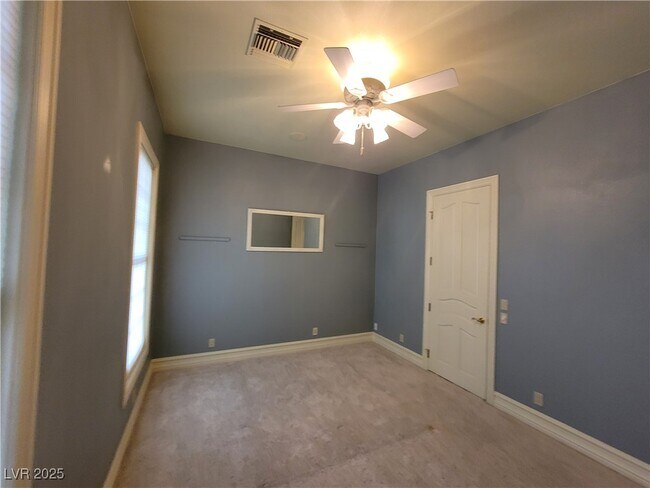 Building Photo - 5110 N Valadez St