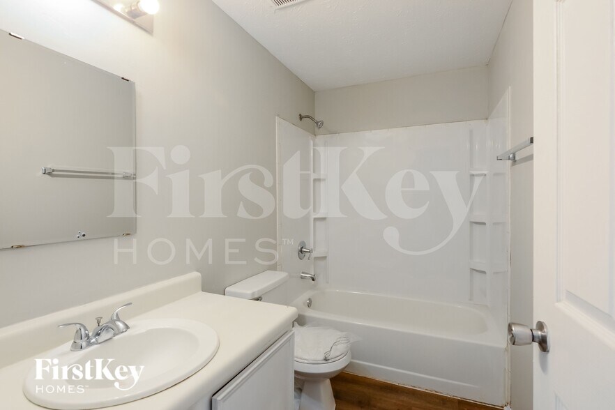 Building Photo - 6847 Cross Key Dr