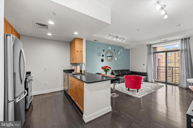 Building Photo - 1111 Oronoco St