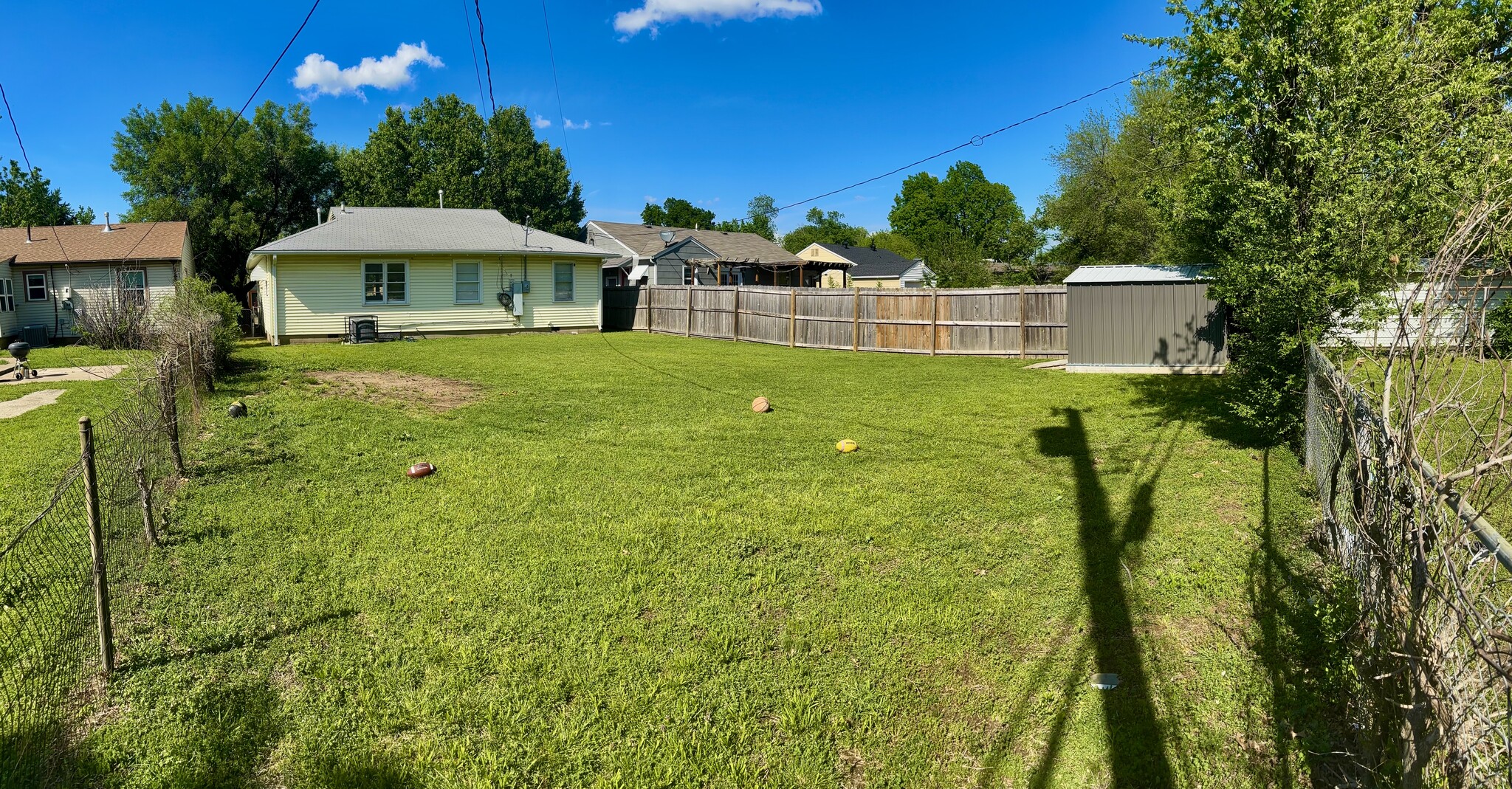 Back Yard. - 3516 E 30th St
