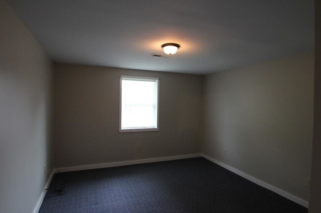 Building Photo - 215 Murray St