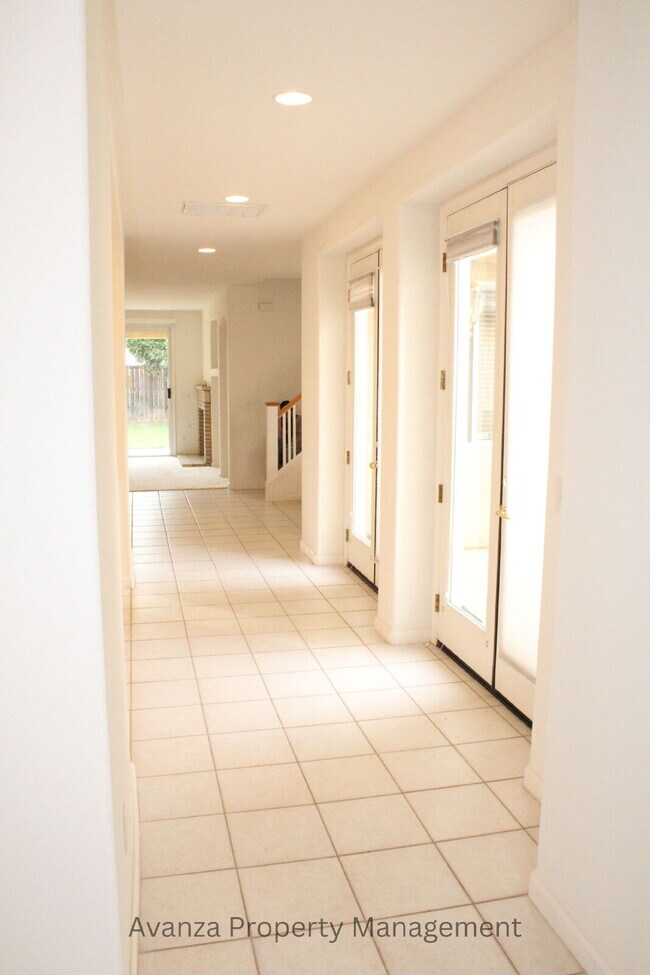 Building Photo - Home for Rent