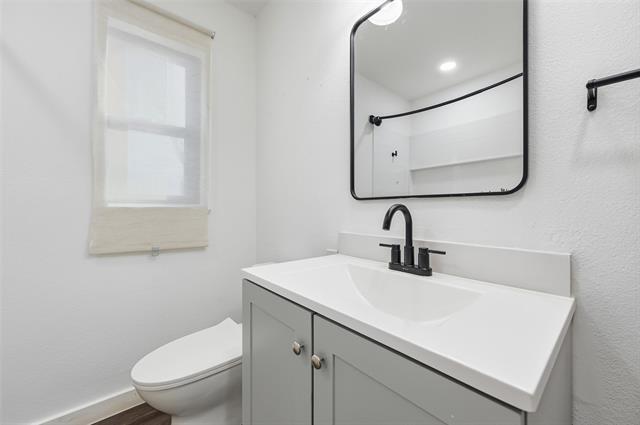 Building Photo - 1005 Highland Dr