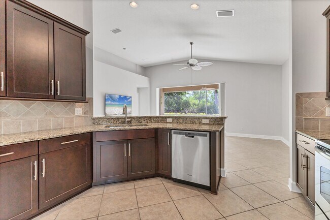 Building Photo - 2228 Terracina Dr
