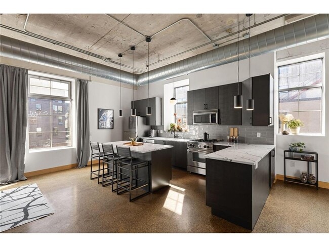 Building Photo - 918 N 3rd St