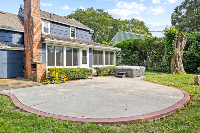 Building Photo - 166 Ridgemont Dr
