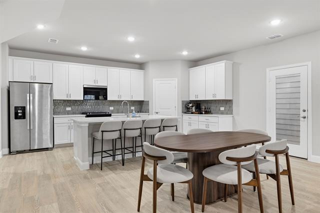 Building Photo - 2724 Big Bend Mews