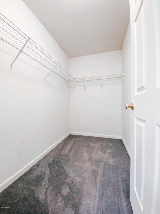 Building Photo - 206 Jessie Cir