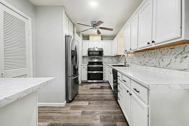 Building Photo - 1627 Texas Ave