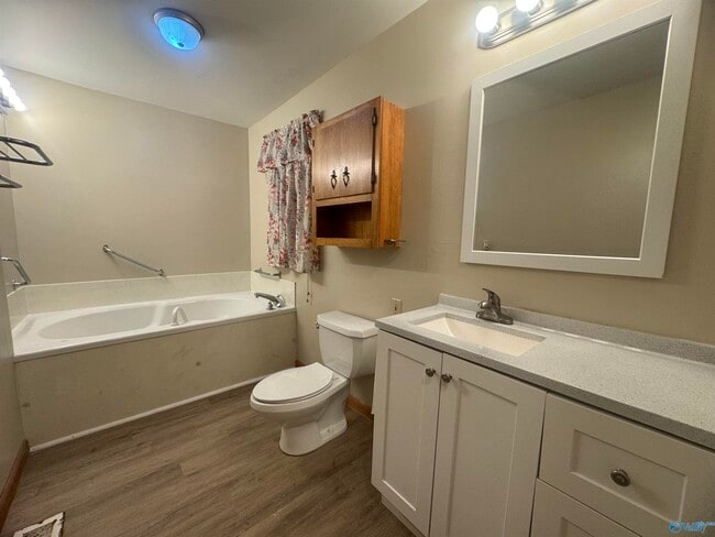 Building Photo - 3009 Fairacres Rd SW