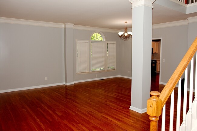 Building Photo - 2927 Arbor Creek Ln