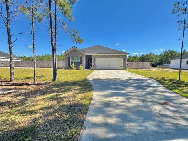 Building Photo - $500 RENT CREDIT | AVAILABLE NOW! (Pet Friendly)