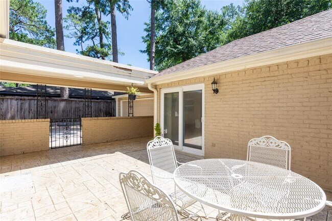 Building Photo - 354 Tealwood Dr