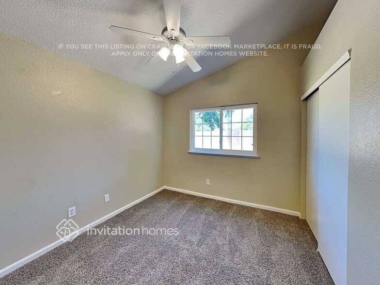 Building Photo - 8571 Fairlawn Ct