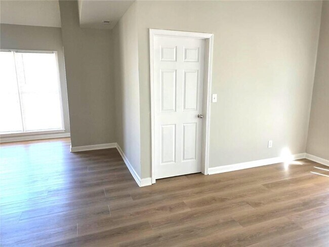 Building Photo - 3610 Muskie Ln