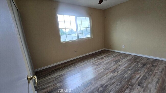 Building Photo - 308 N Millard Ave