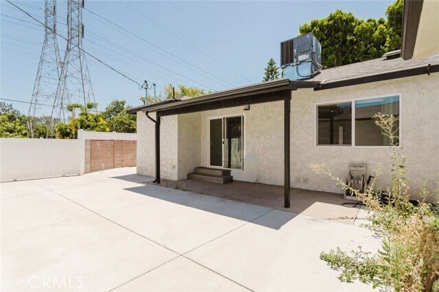 Building Photo - 14151 Gager St