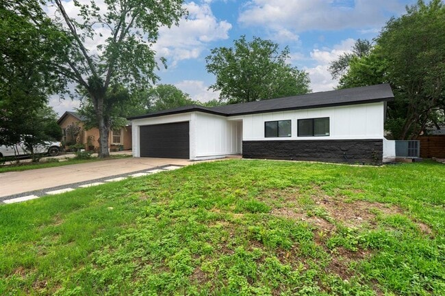 Building Photo - 2508 Dovemeadow Dr