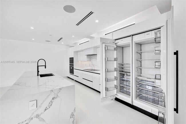 Building Photo - 3222 NE 7th St