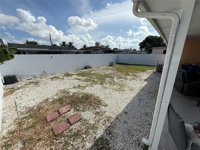 Building Photo - 1710 NW 154th St