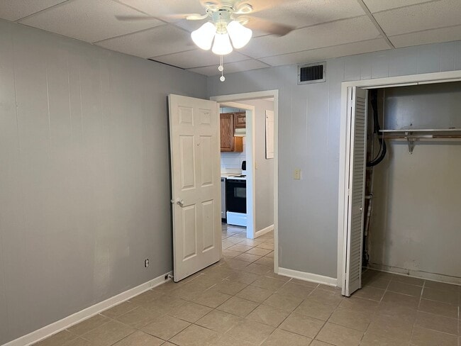 Building Photo - One bed one bath apartment in Ringgold