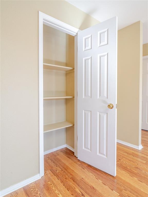 Building Photo - 12 Holly Dr