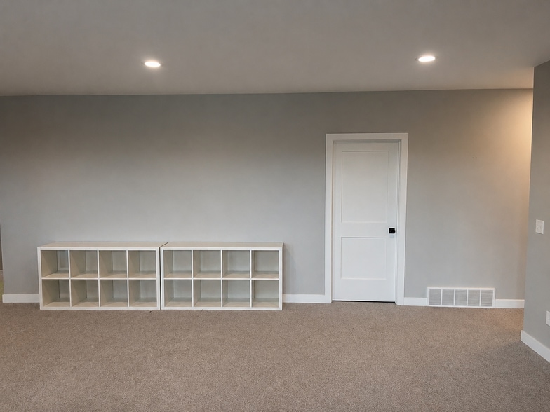 Building Photo - 1624 W Legacy Dr