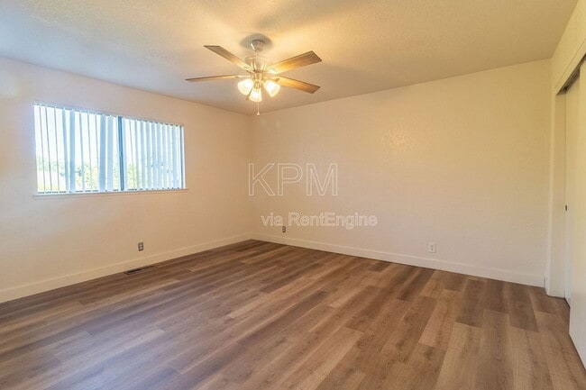 Building Photo - 2828 Smoke Tree Cir