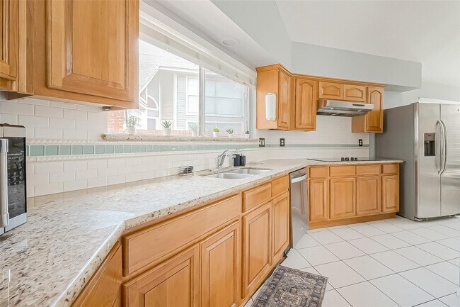 Building Photo - 9310 Corner Oaks Ln