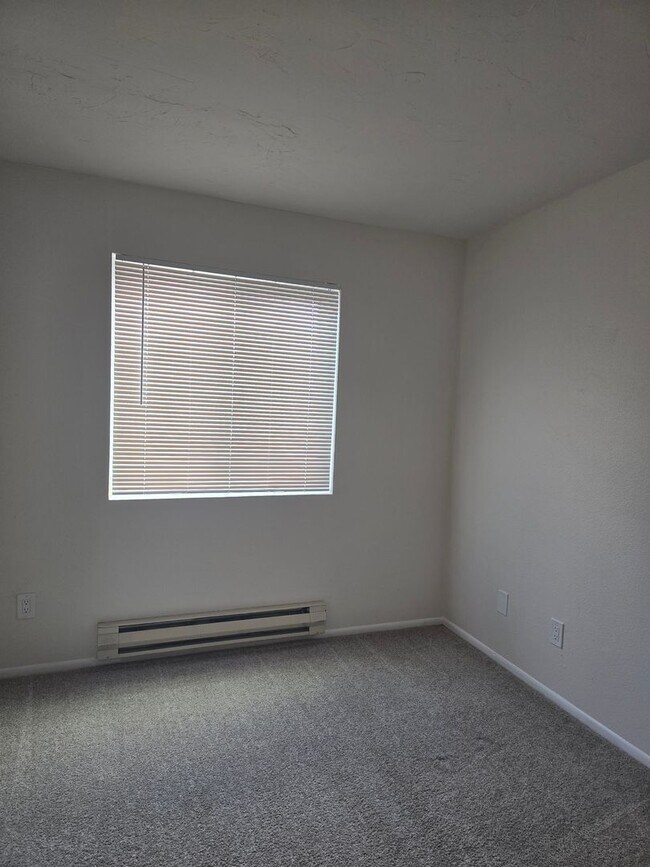 Building Photo - 926 N Belvedere Ave