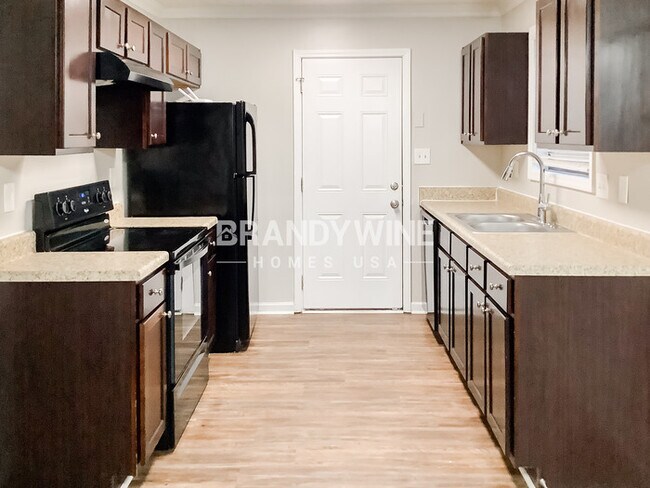 Building Photo - 5556 Pennybrook Trail