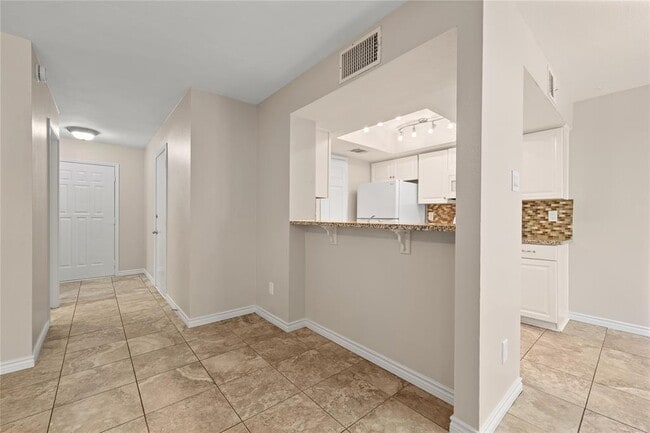 Building Photo - 8006 Tuscarora Trail