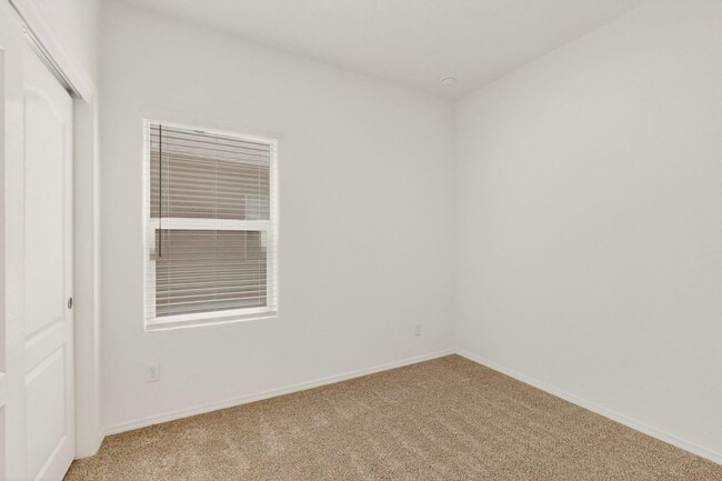 Building Photo - 308 Prism Ave SW