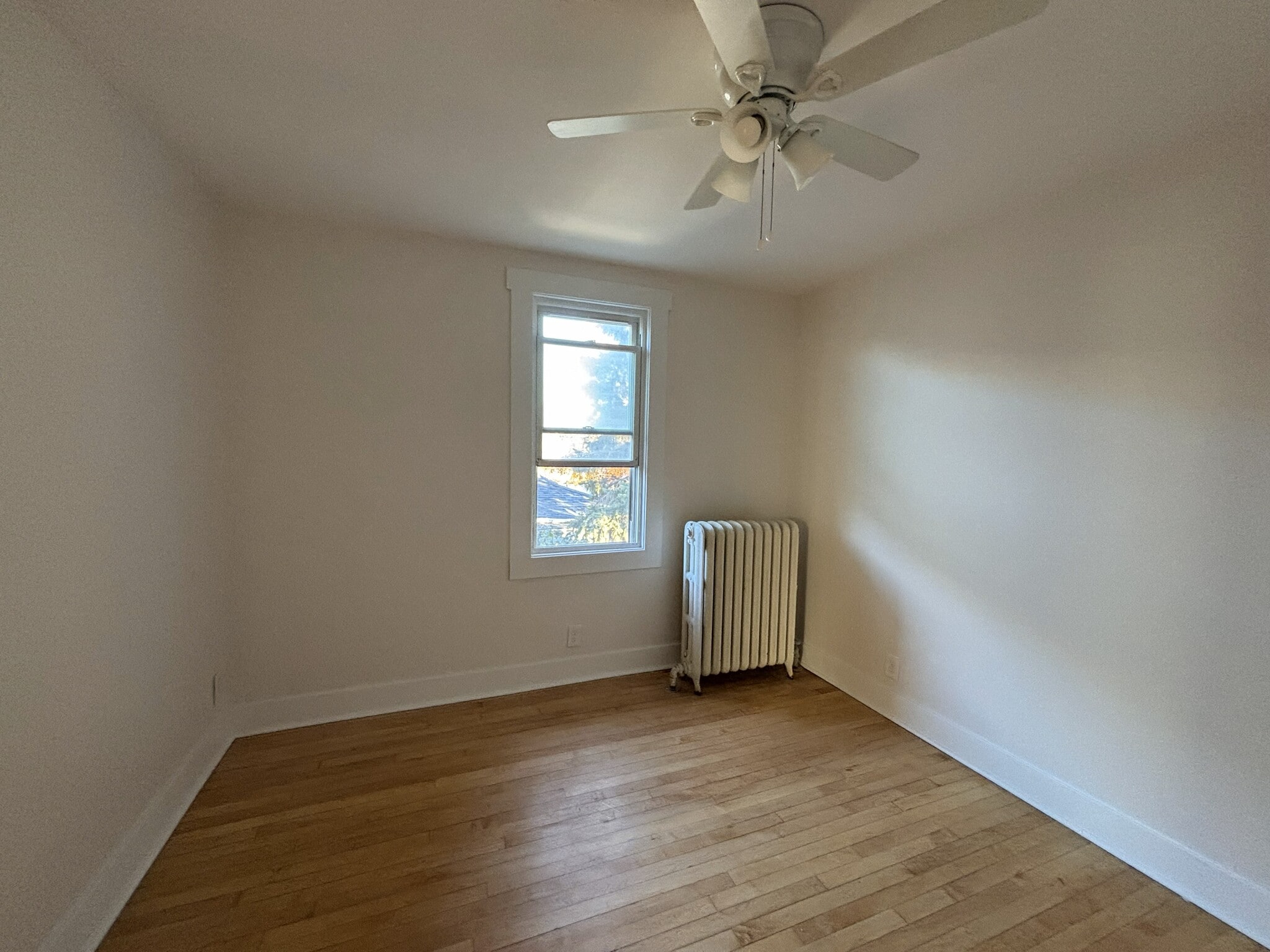 Bed 2 - 8039 White Ave