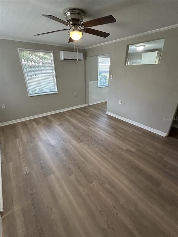 Building Photo - 2899 E Crooked Lake Dr