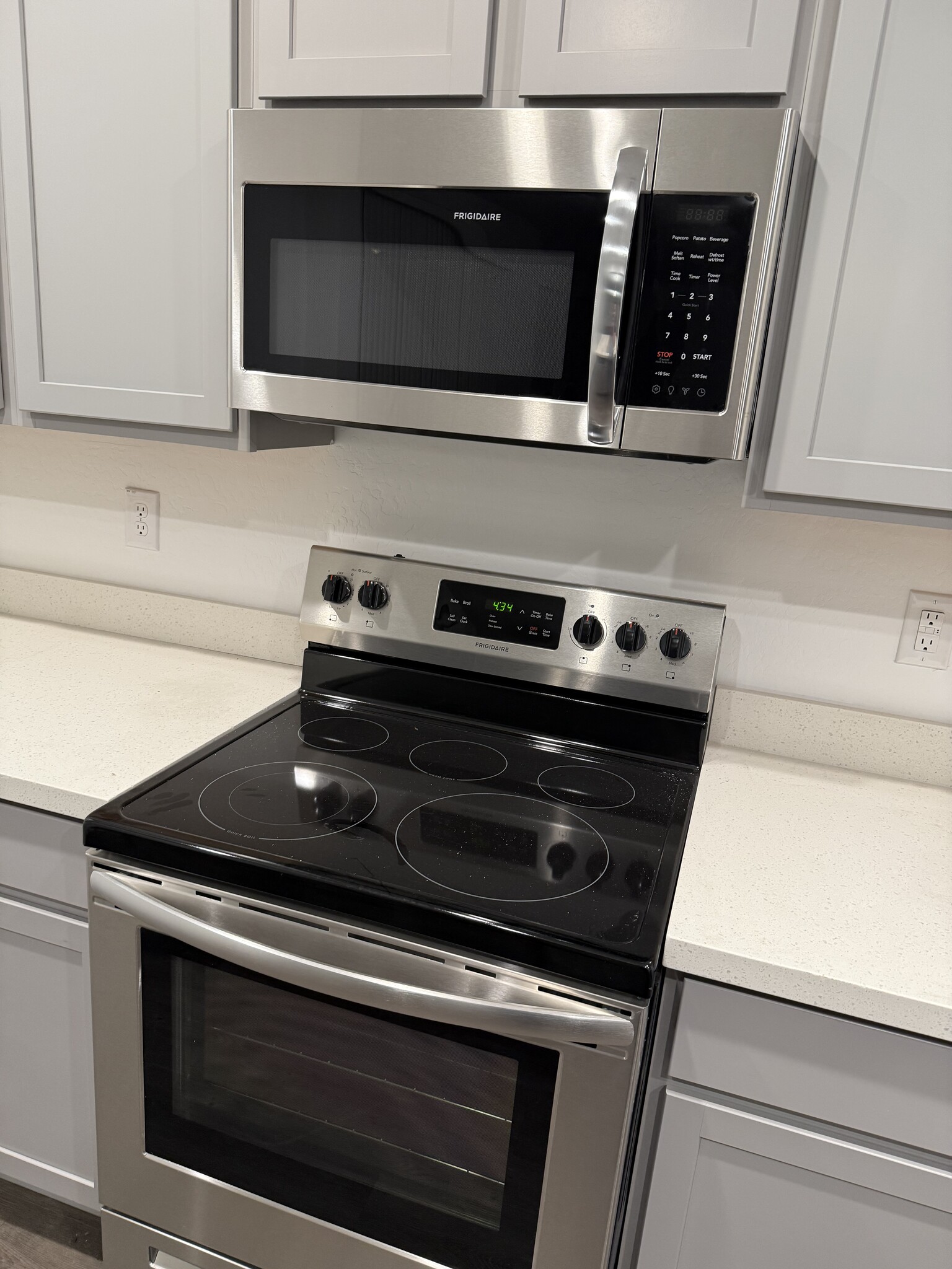 Building Photo - 2340 E Marguerite Ave