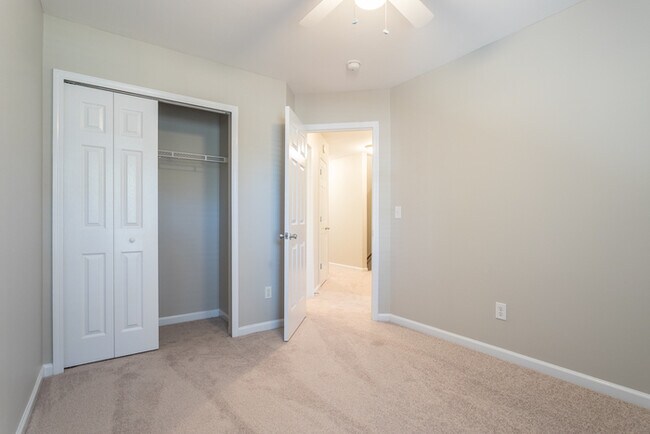 Building Photo - Spacious Wake Forest Town Home For Rent