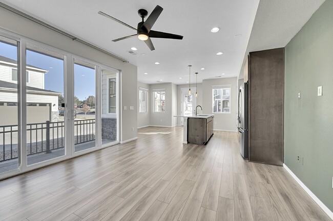 Building Photo - $2,550.00 - 3 Beds,2.5 Baths, Single Famil...