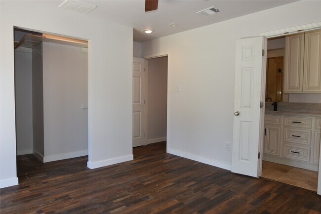 Building Photo - 10511 Eddystone Dr