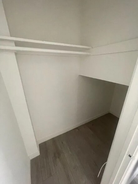 Building Photo - 1280 Laurel Ave