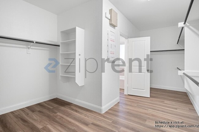 Building Photo - 2900 Long Slope Rd